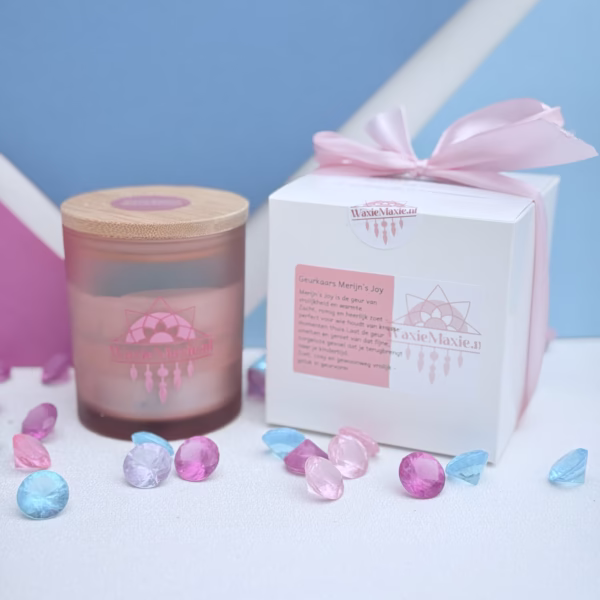 kaars met lont met pot